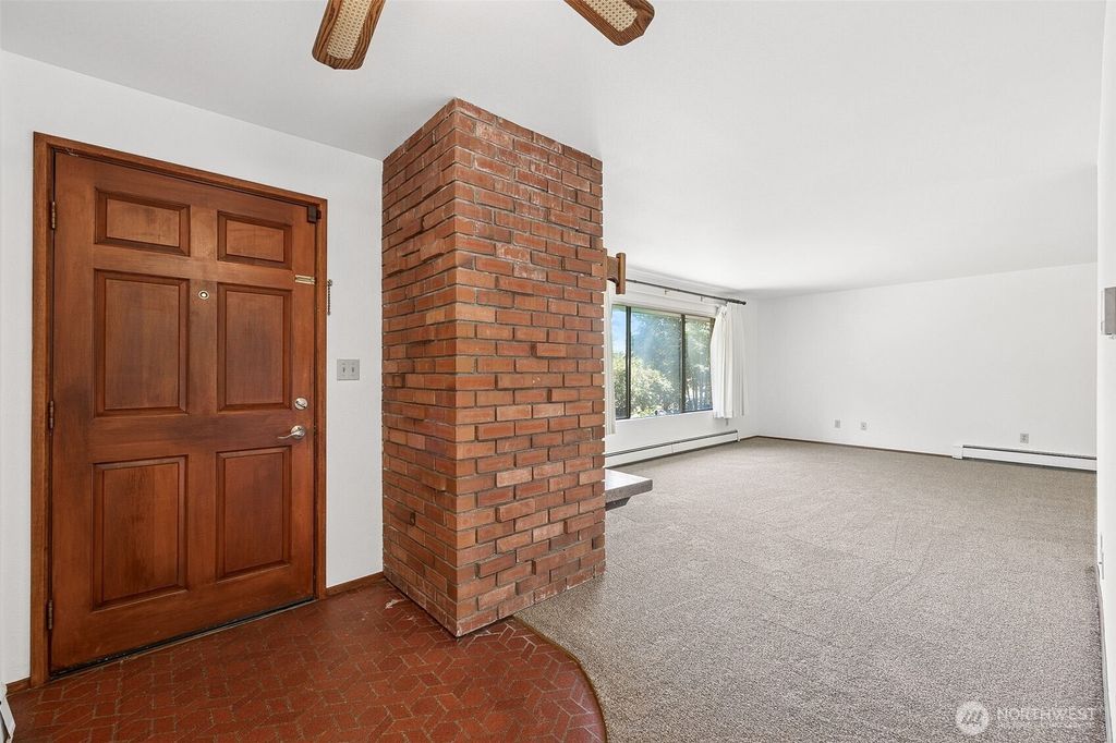 Photo of 19101 1st Avenue S, Normandy Park, WA 98148 (MLS # 2475136)