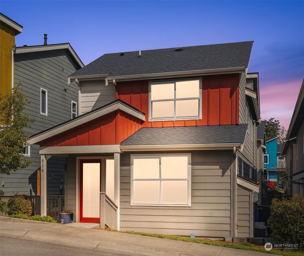 Photo of 818 SW 97th Street, Seattle, WA 98106 (MLS # 2219154)