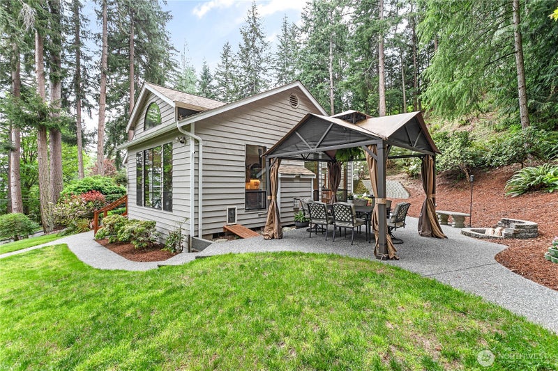 2336 Northshore Road
