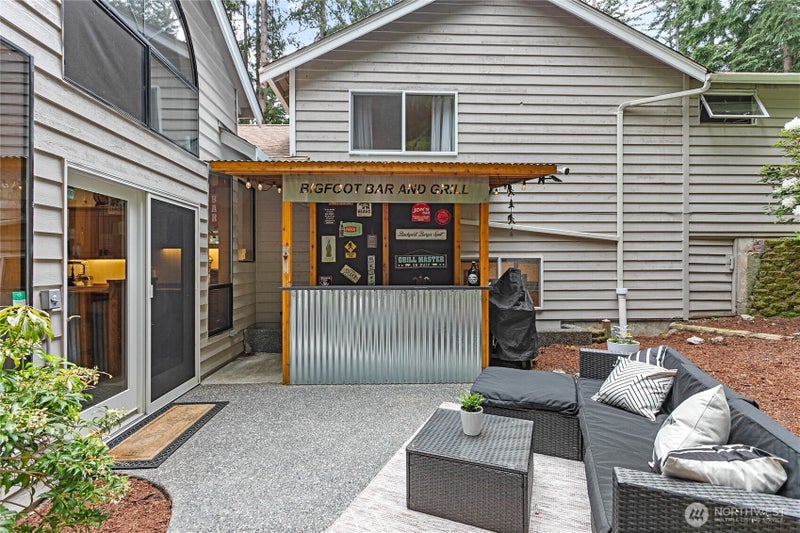 2336 Northshore Road