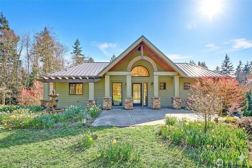 Photo of 2165 Lowell Point Road, Camano Island, WA 98282 (MLS # 2491462)