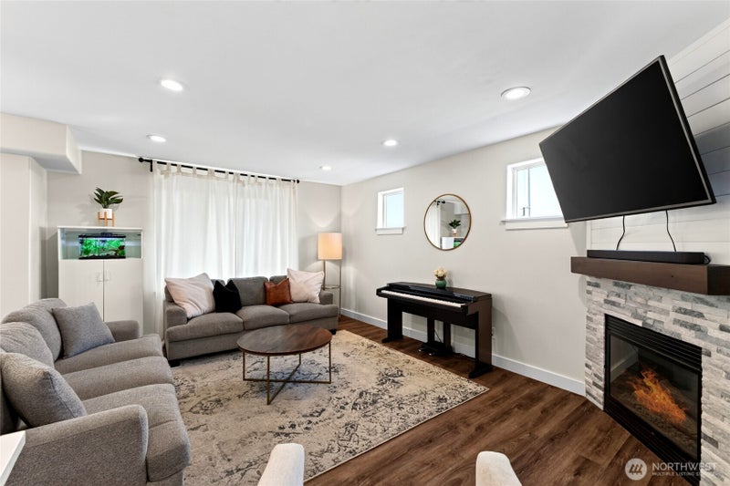 302 29th Street SE 101