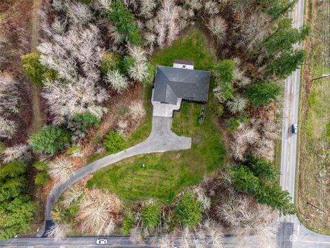 A home in Yelm