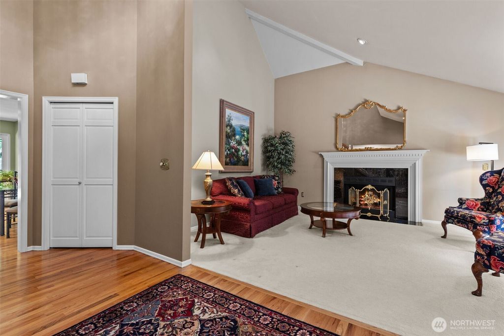 Photo of 26008 SE 30th Street, Sammamish, WA 98075 (MLS # 2439840)