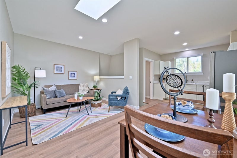 1671 E State Route 3