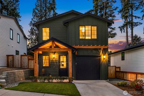 Photo of 13728 NE 101st Street, Kirkland, WA 98033 (MLS # 2586566)