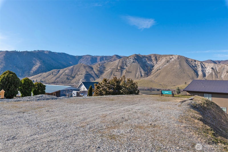 119 Crest View Drive