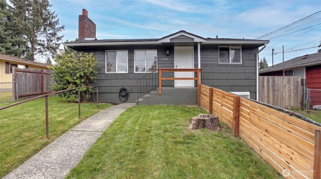 Photo of 7039 S L Street, Tacoma, WA 98408 (MLS # 2529535)
