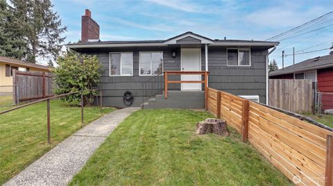 Photo of 7039 S L Street, Tacoma, WA 98408 (MLS # 2529535)