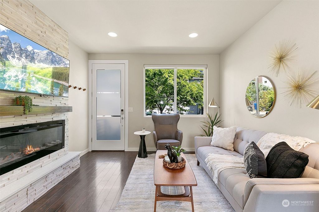 Photo of 3621 Courtland Place S #B, Seattle, WA 98144 (MLS # 2066498)