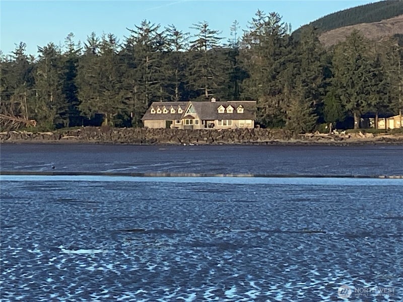 633 State Route 101