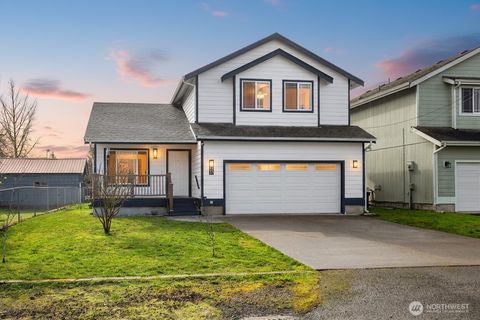 Photo of 1231 SW Elzina Street, Chehalis, WA 98532 (MLS # 2482813)