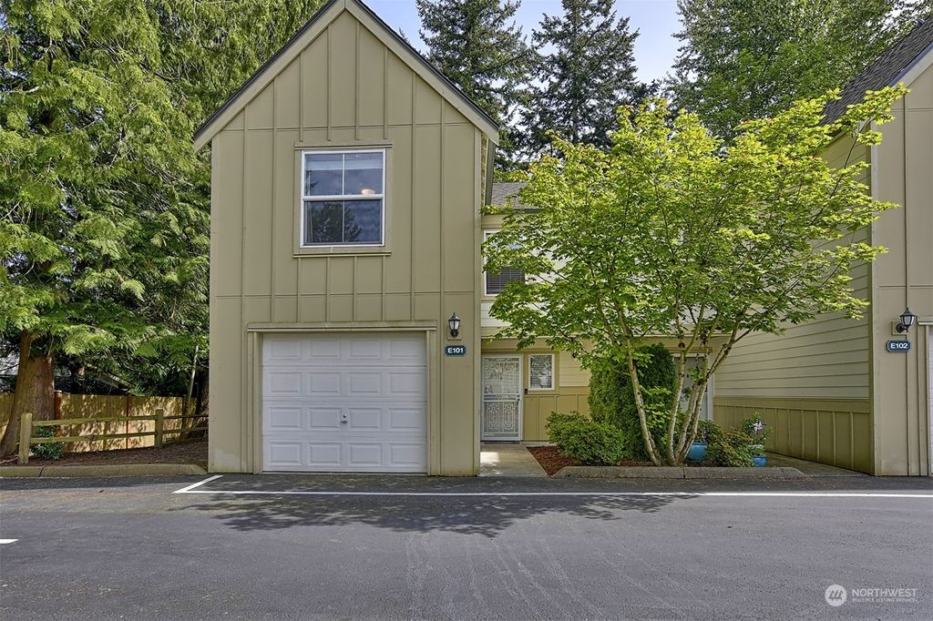Photo of 1600 121st Street SE #E101, Everett, WA 98208 (MLS # 2327824)