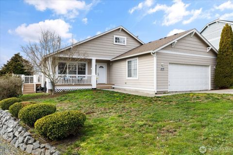 Photo of 1859 SW Sunnyside Avenue, Oak Harbor, WA 98277 (MLS # 2486964)