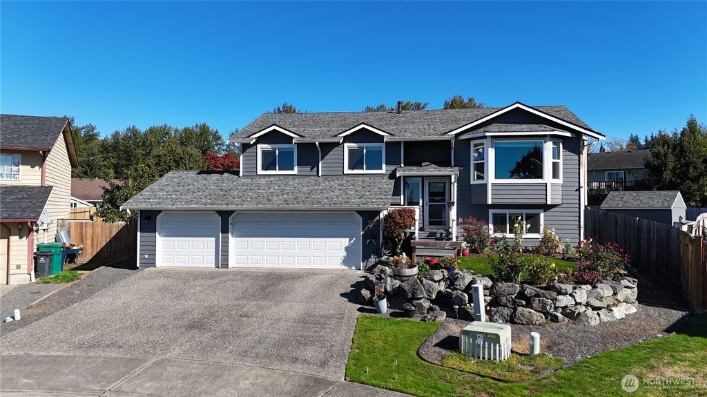 Photo of 5213 63rd Drive NE, Marysville, WA 98270 (MLS # 2442863)