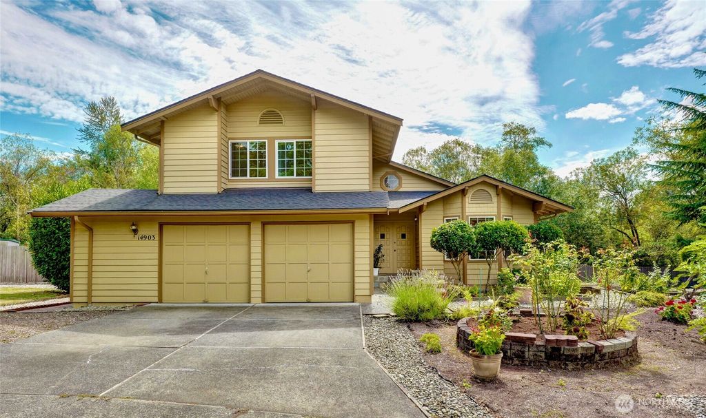 Photo of 14903 NE 9th Place, Bellevue, WA 98007 (MLS # 2422212)