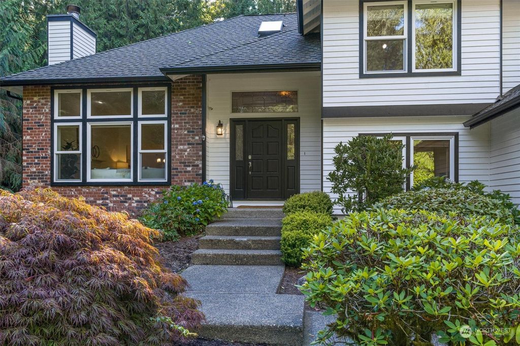 Photo of 17135 205th Avenue NE, Woodinville, WA 98077 (MLS # 2153662)