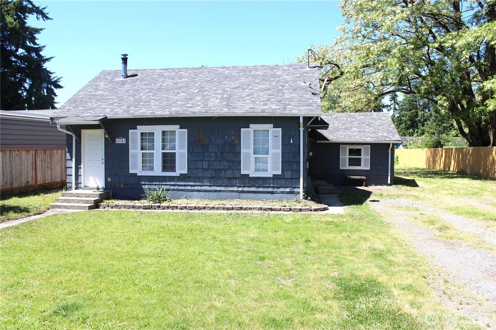 18343 Albany Street SW