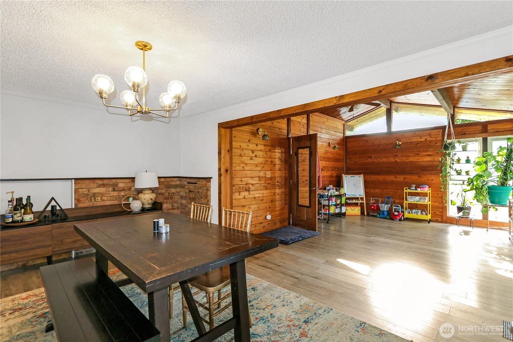Photo of 18627 32nd Avenue S, SeaTac, WA 98188 (MLS # 2570204)