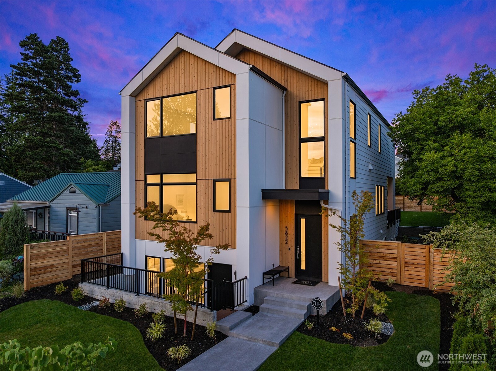 5822 56th Avenue NE