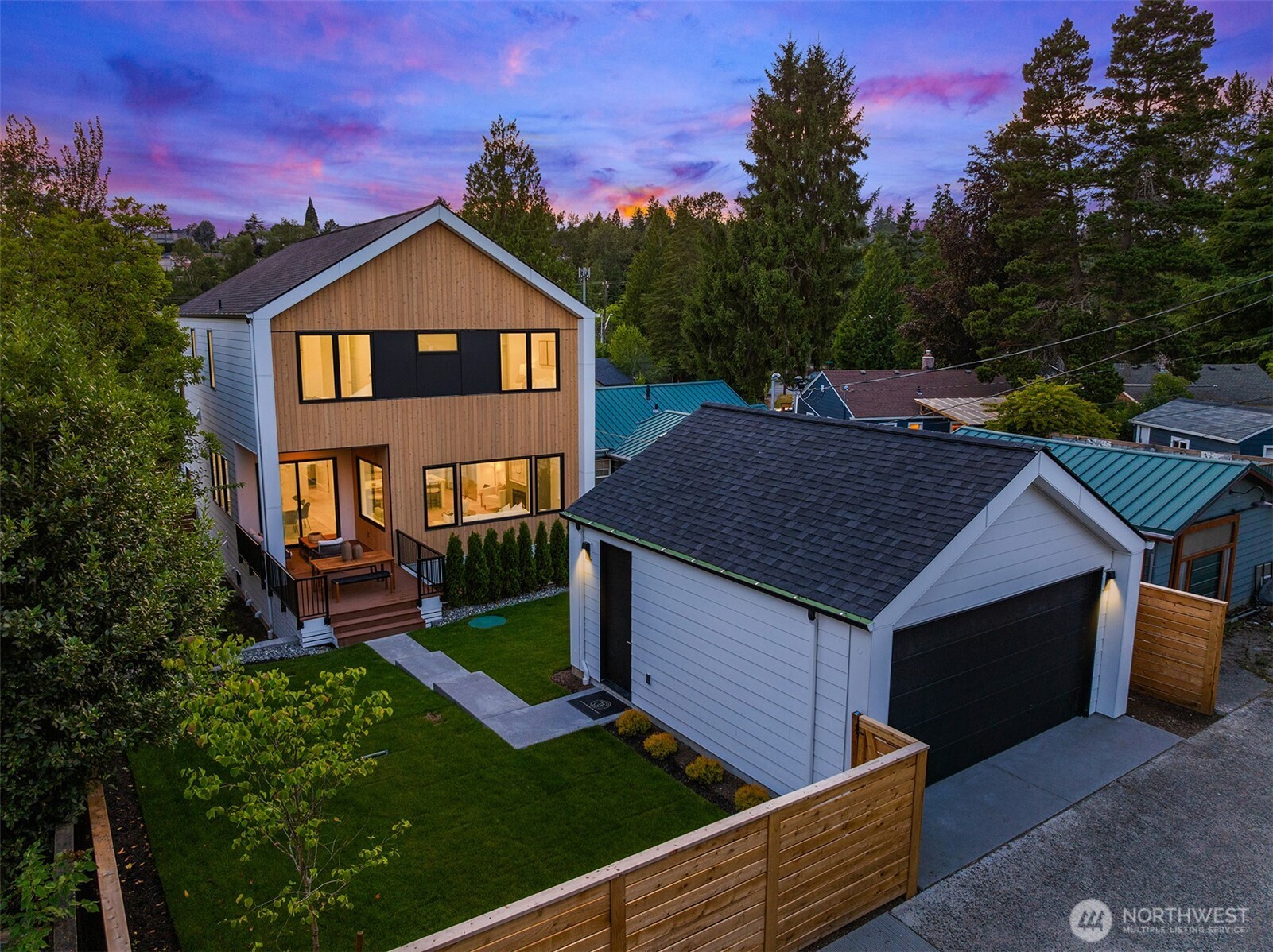 5822 56th Avenue NE