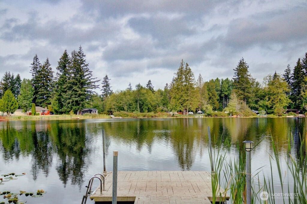 Photo of 1419 150th Place NW, Marysville, WA 98271 (MLS # 2583138)
