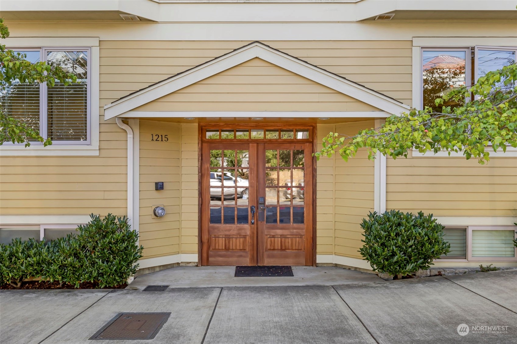 1215 Lawrence Street 102