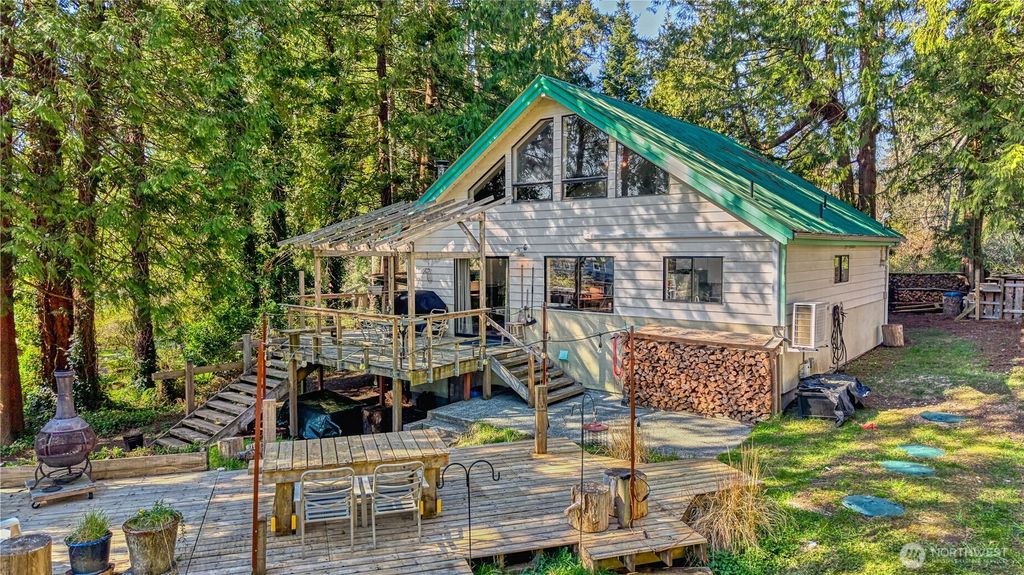 Photo of 1525 Columbia Vista Drive, Point Roberts, WA 98281 (MLS # 2500768)