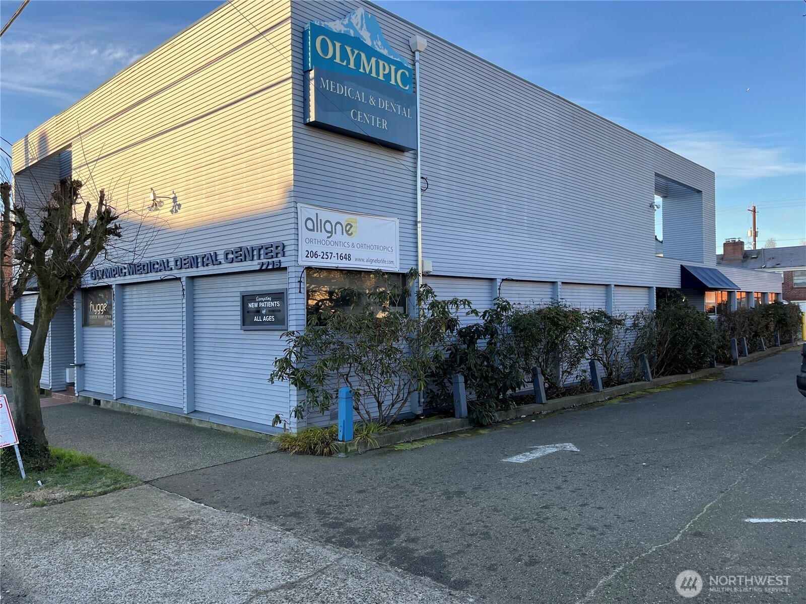 7715 24th Avenue NW