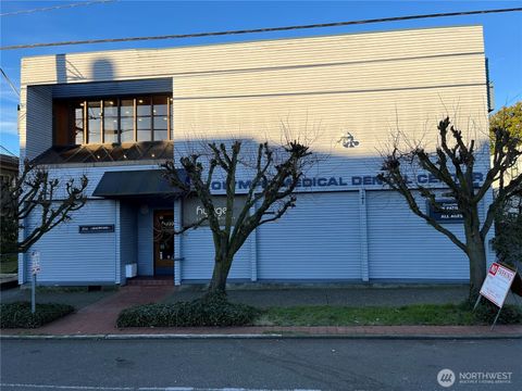 7715 24th Avenue NW Seattle WA 98117