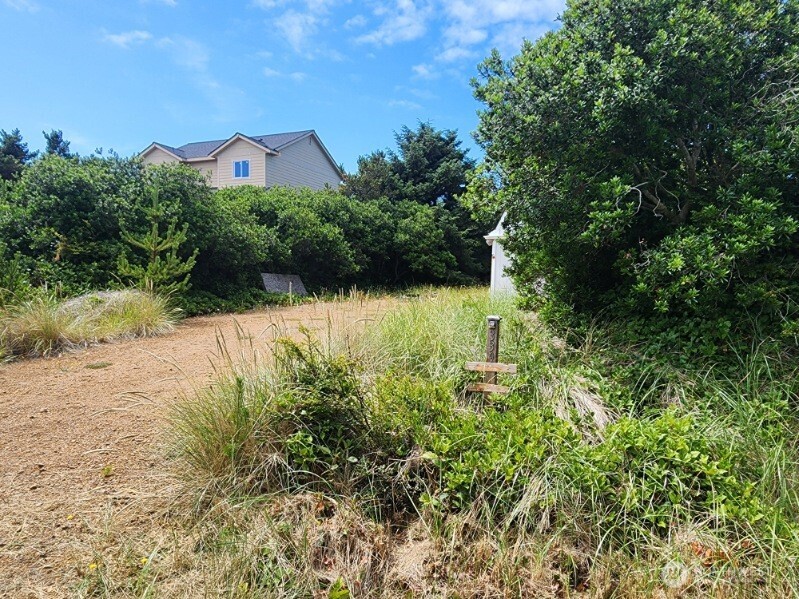 339 Sand Dune Avenue NW