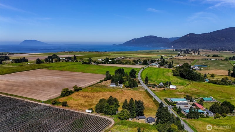 5836 Chuckanut Drive