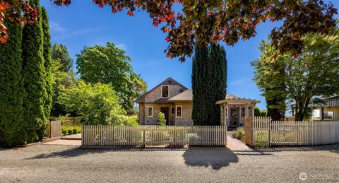 Photo of 5836 Chuckanut Drive, Bow, WA 98232 (MLS # 2572911)