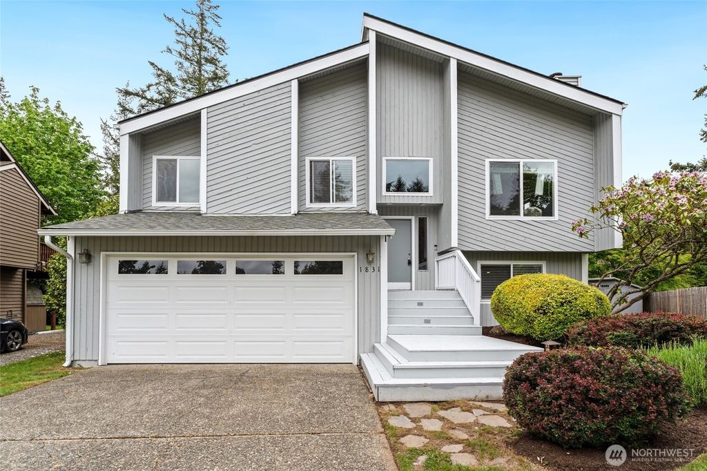 Photo of 1831 210th Court NE, Sammamish, WA 98074 (MLS # 2374635)