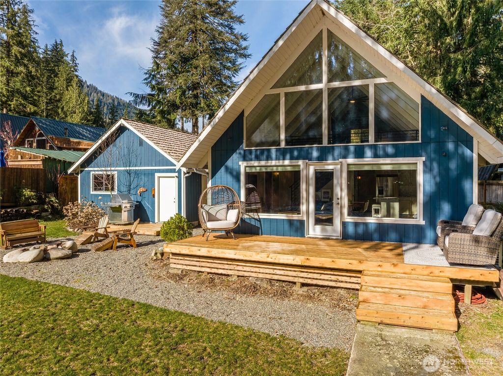 Photo of 9909 353rd Drive NE, Granite Falls, WA 98252 (MLS # 2500731)