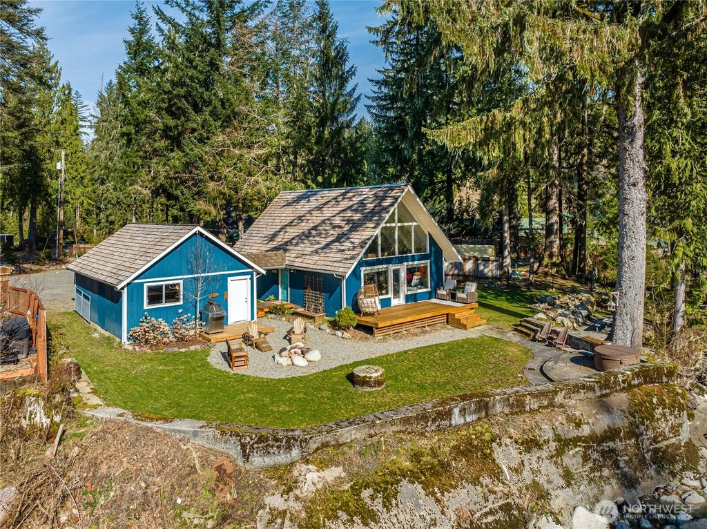 Photo of 9909 353rd Drive NE, Granite Falls, WA 98252 (MLS # 2500731)