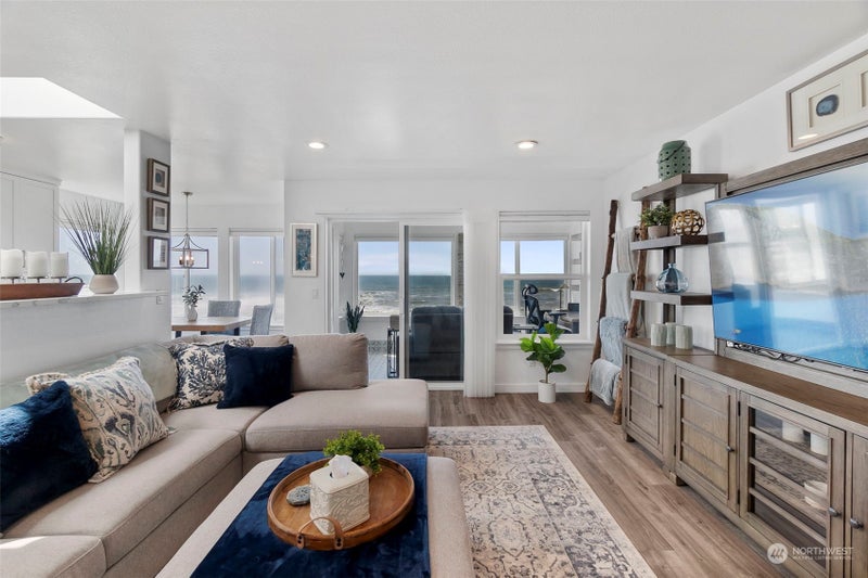1443 Ocean Shores Boulevard SW 301
