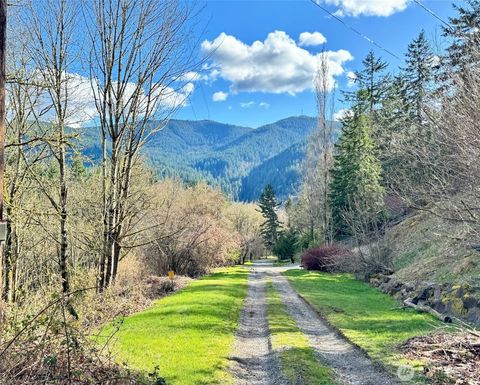 7011 272nd Ave SE Issaquah WA 98027