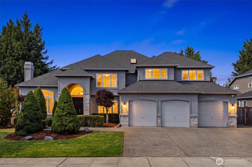 Photo of 26440 SE 22nd Street, Sammamish, WA 98075 (MLS # 2569084)