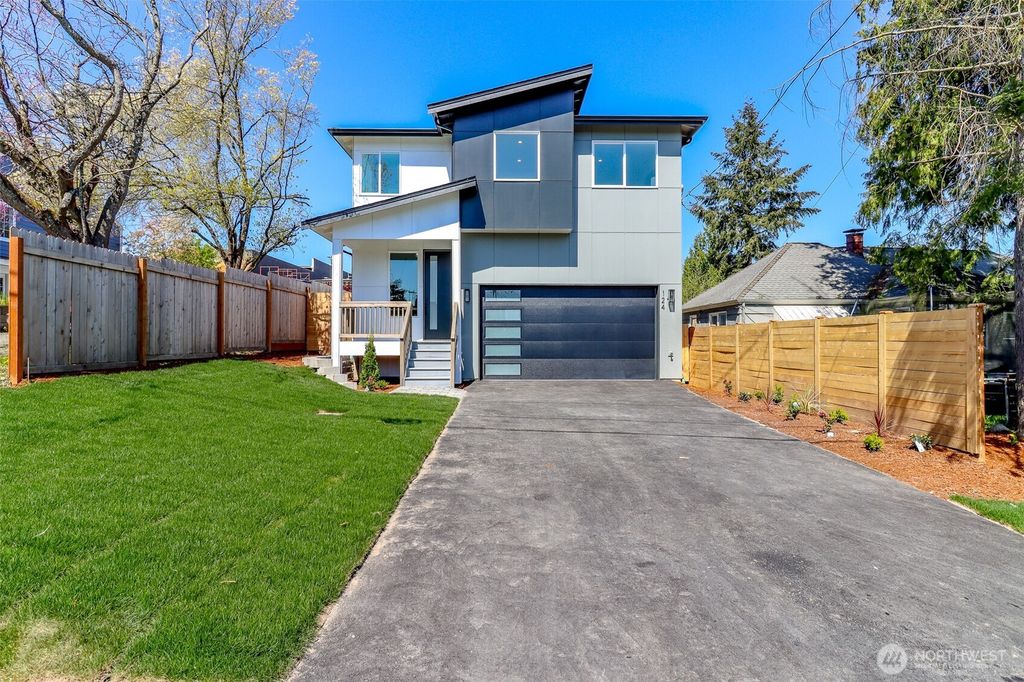 Photo of 124 S 108th Place, Seattle, WA 98168 (MLS # 2407898)