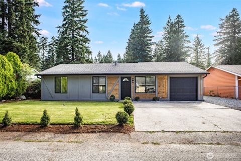Photo of 18856 SE 269th Street, Covington, WA 98042 (MLS # 2434192)
