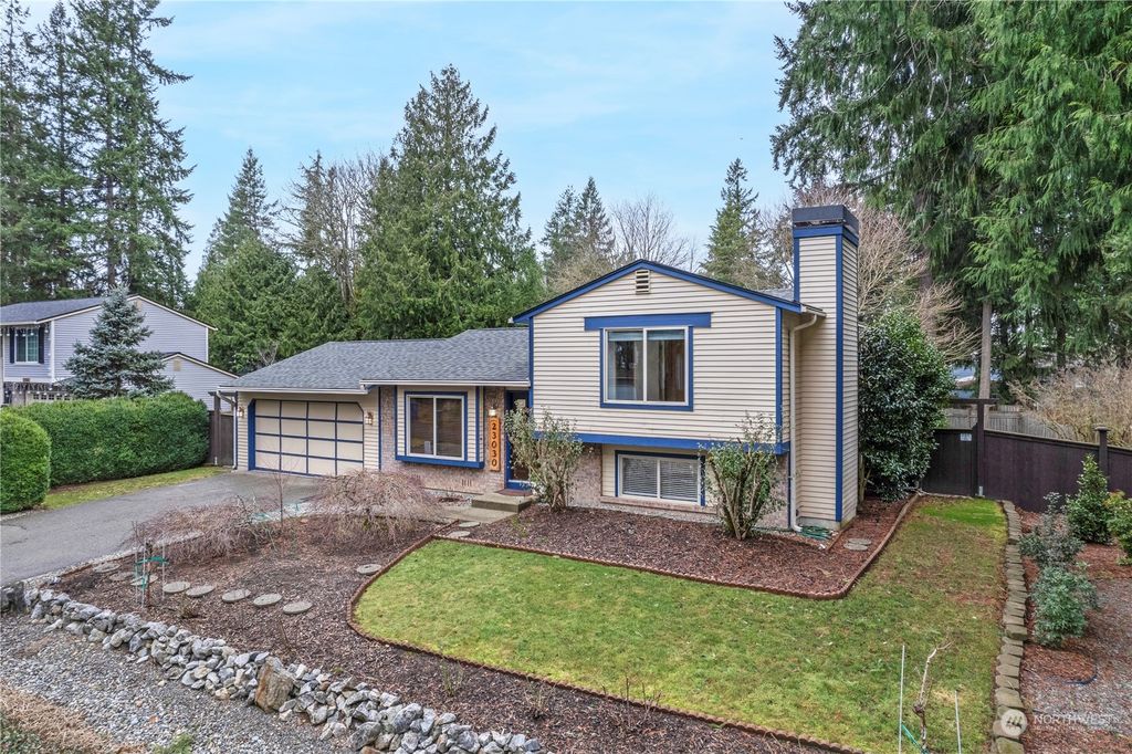 Photo of 23030 NE 27th Street, Sammamish, WA 98074 (MLS # 2195376)