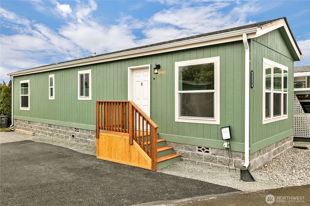 Photo of 3219 S 181st Place #127, SeaTac, WA 98188 (MLS # 2343240)