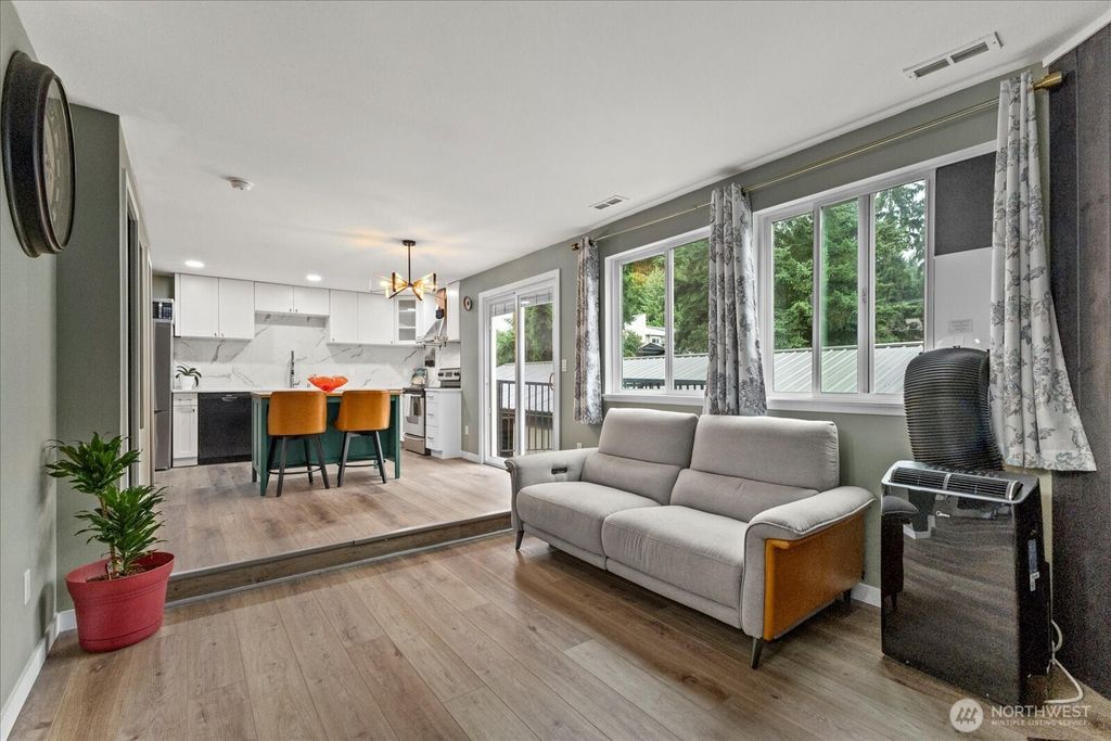 Photo of 12716 NE 120th Street #H-7, Kirkland, WA 98034 (MLS # 2489547)