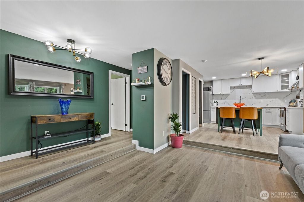 Photo of 12716 NE 120th Street #H-7, Kirkland, WA 98034 (MLS # 2489547)