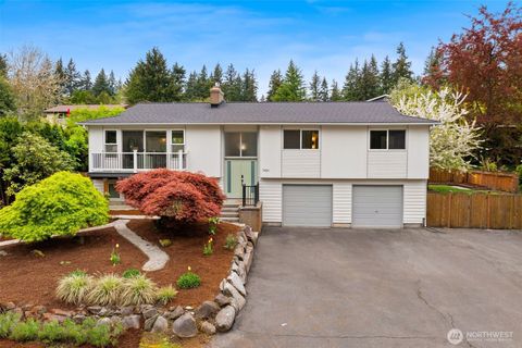 Photo of 7424 NE 120th Street, Kirkland, WA 98034 (MLS # 2490746)