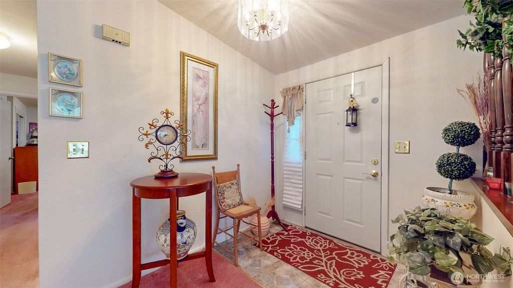 Photo of 822 SE 12th Street, College Place, WA 99324 (MLS # 2463342)