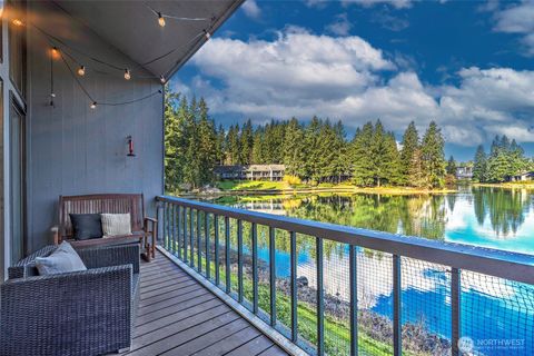 Photo of 13872 NE 60th Way #114, Redmond, WA 98052 (MLS # 2494888)