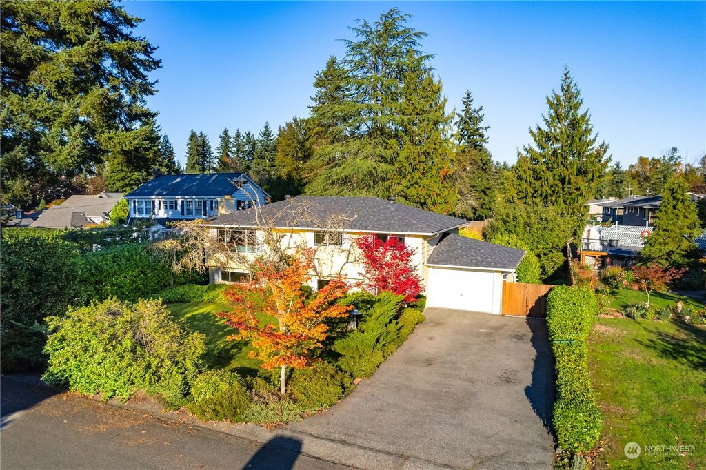 Photo of 14614 72nd Place NE, Kenmore, WA 98028 (MLS # 2168775)