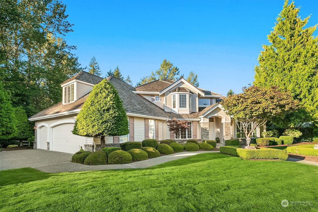 Photo of 21408 SE 33rd Place, Sammamish, WA 98075 (MLS # 1991636)